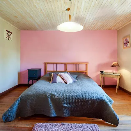 Cozy Holiday In Gros Fays With Terrace
